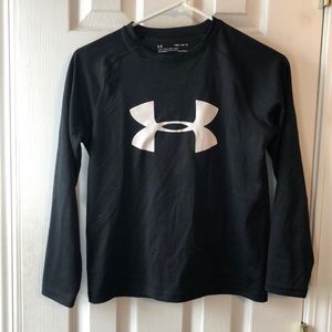 🌟Black UA Boys Shirt WILL TAKE ANY OFFER🌟